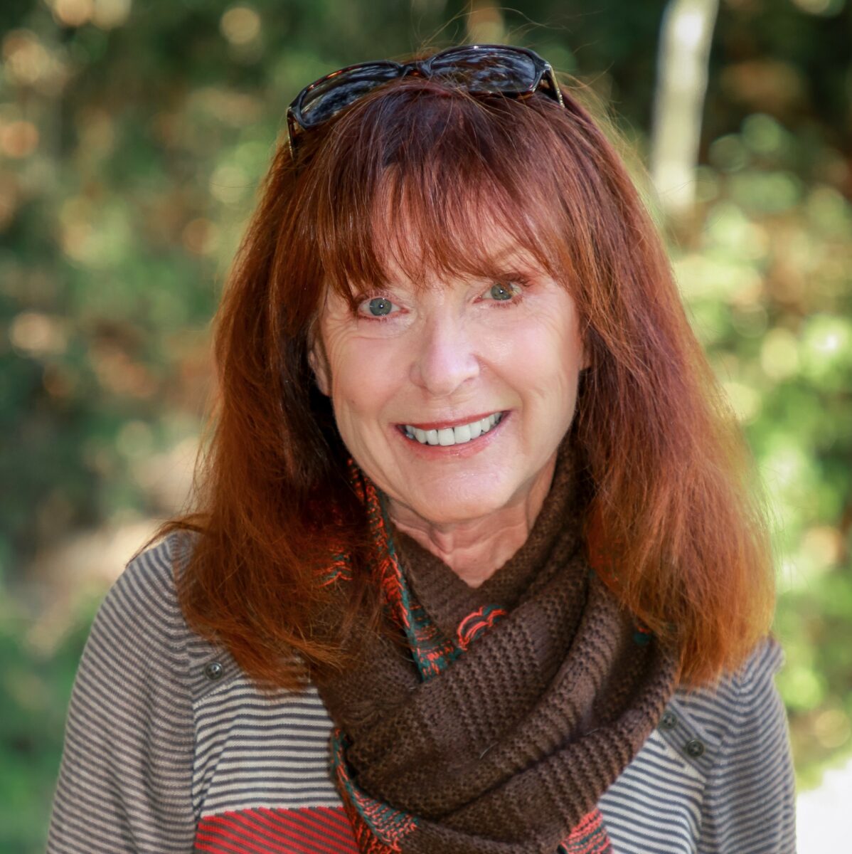 Headshot of Author Jayne Martin