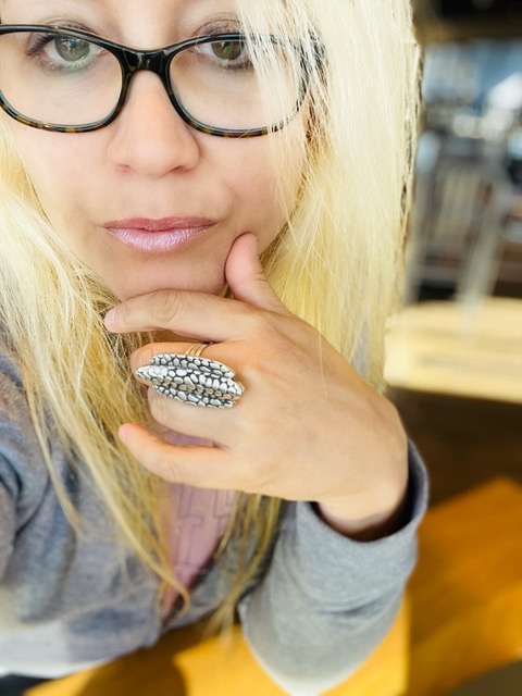 Headshot Dr Tamara MC