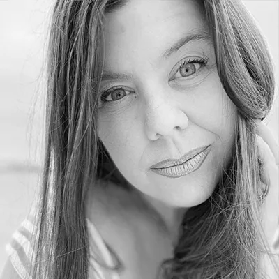 Kelly Grace Thomas, Author of Future Tense