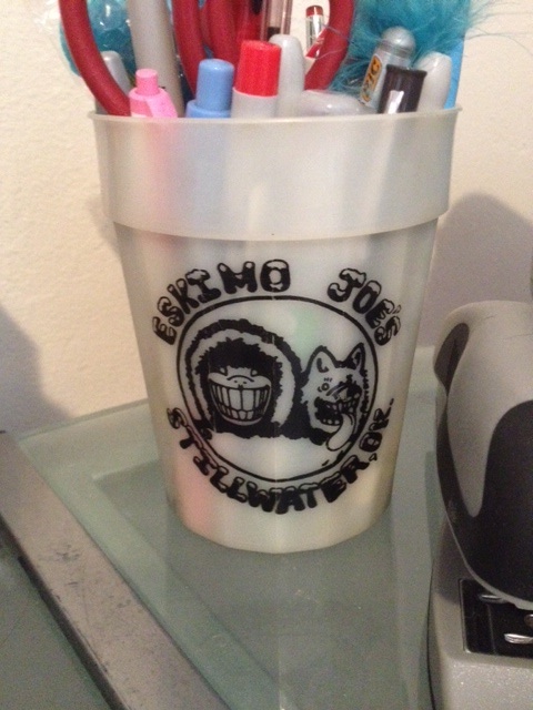 eskimo joes cup with pens inside