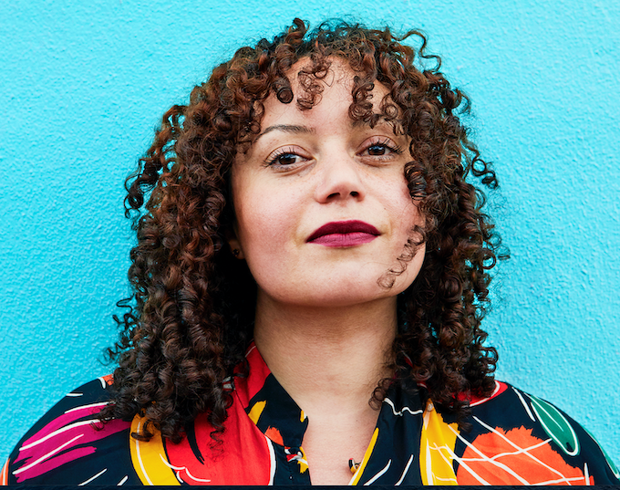 Headshot: Melissa Valentine