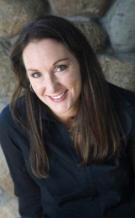 Headshot: Author Suzanne Roberts